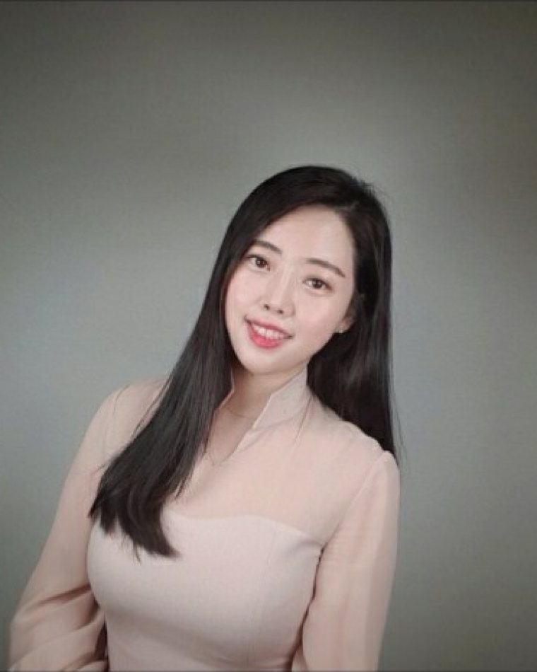 Zoe Salon Director